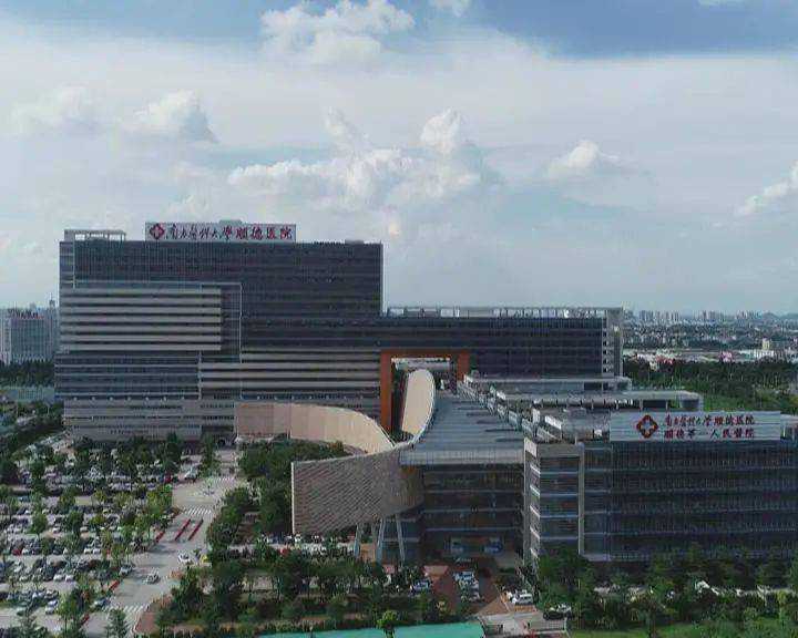 “90后”交警为救人，躺在医院时做了个“卡皮巴拉”