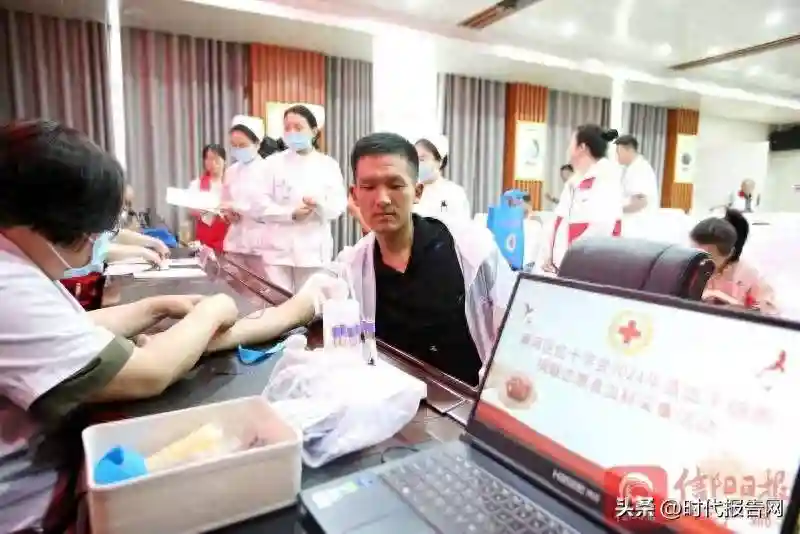 信阳市浉河区红十字会开展2024年造血干细胞捐献志愿者血样采集活动