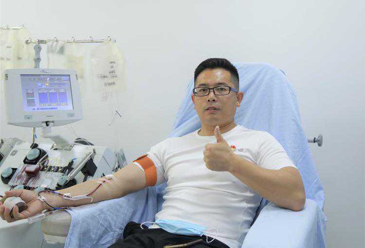 为救患癌症女儿 32岁母亲一个多月跑了3190公里