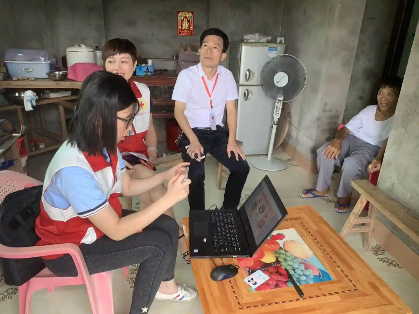 南安一五保户登记捐器官遗体，现场一位工作人员竟……